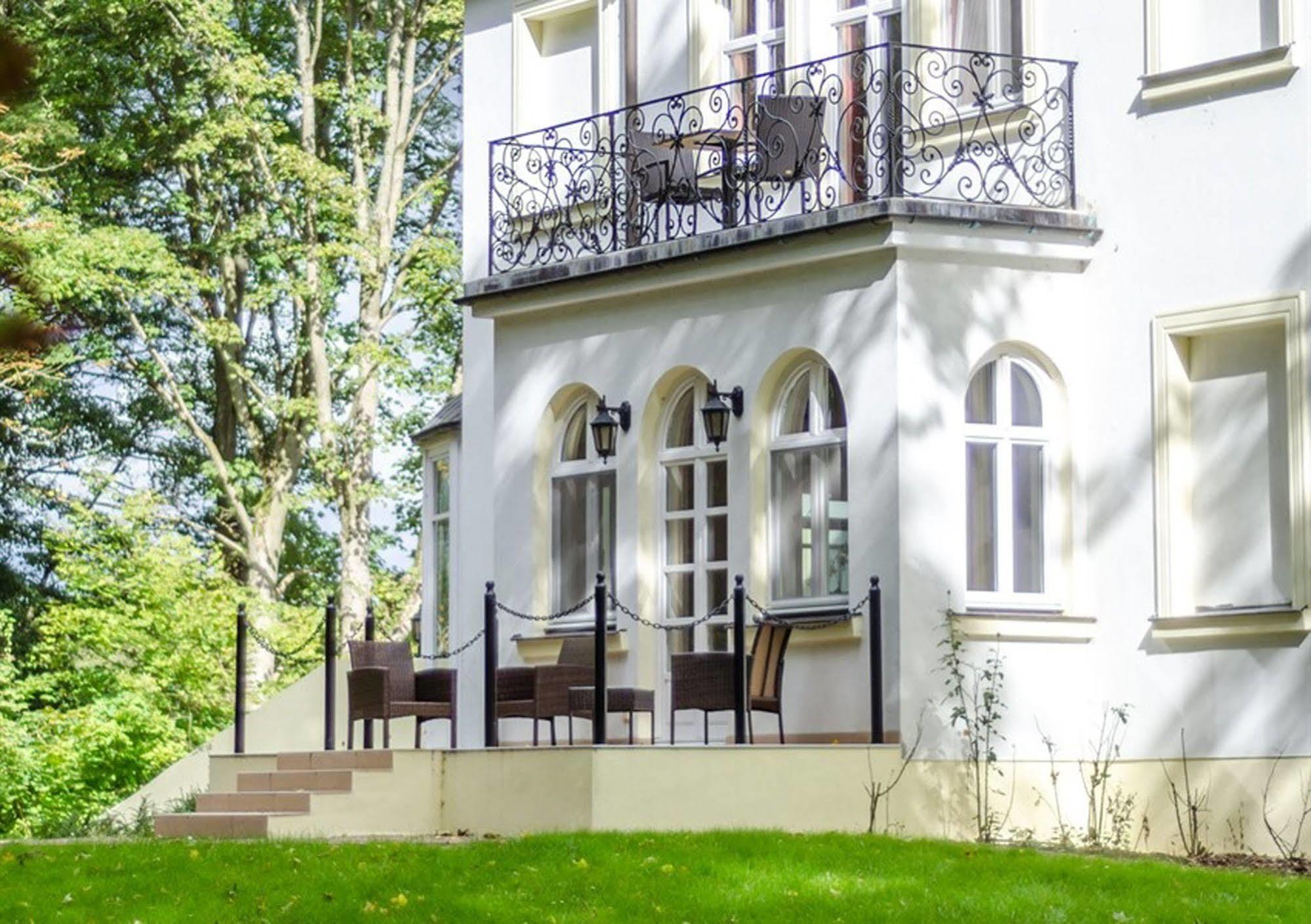 Seeschloss Schorssow Exterior photo